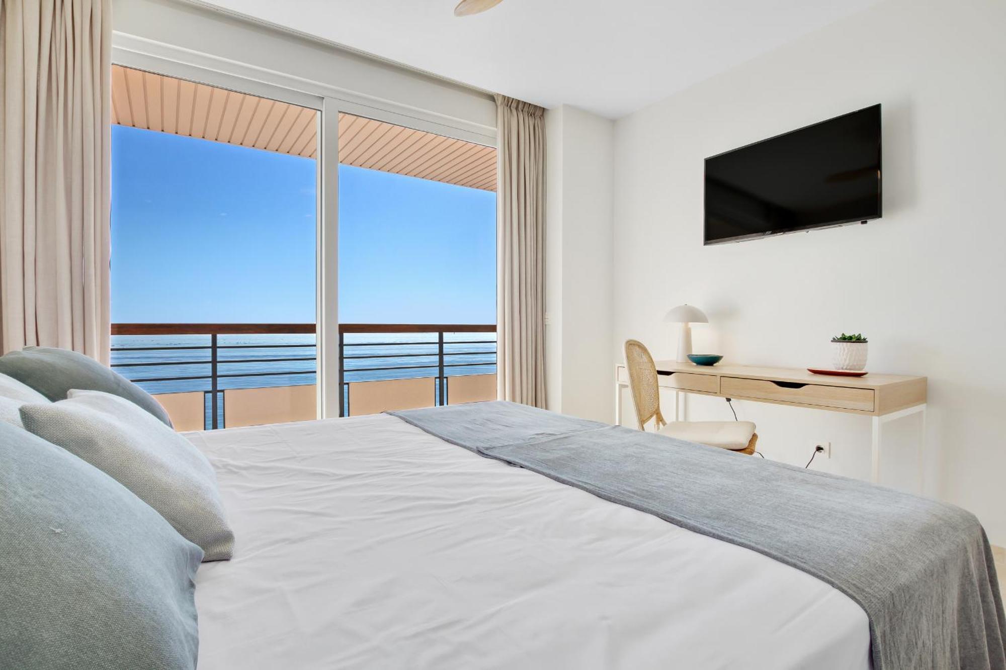 Santa Clara Modern & Exclusive Seafront Apartment トレモリノス エクステリア 写真