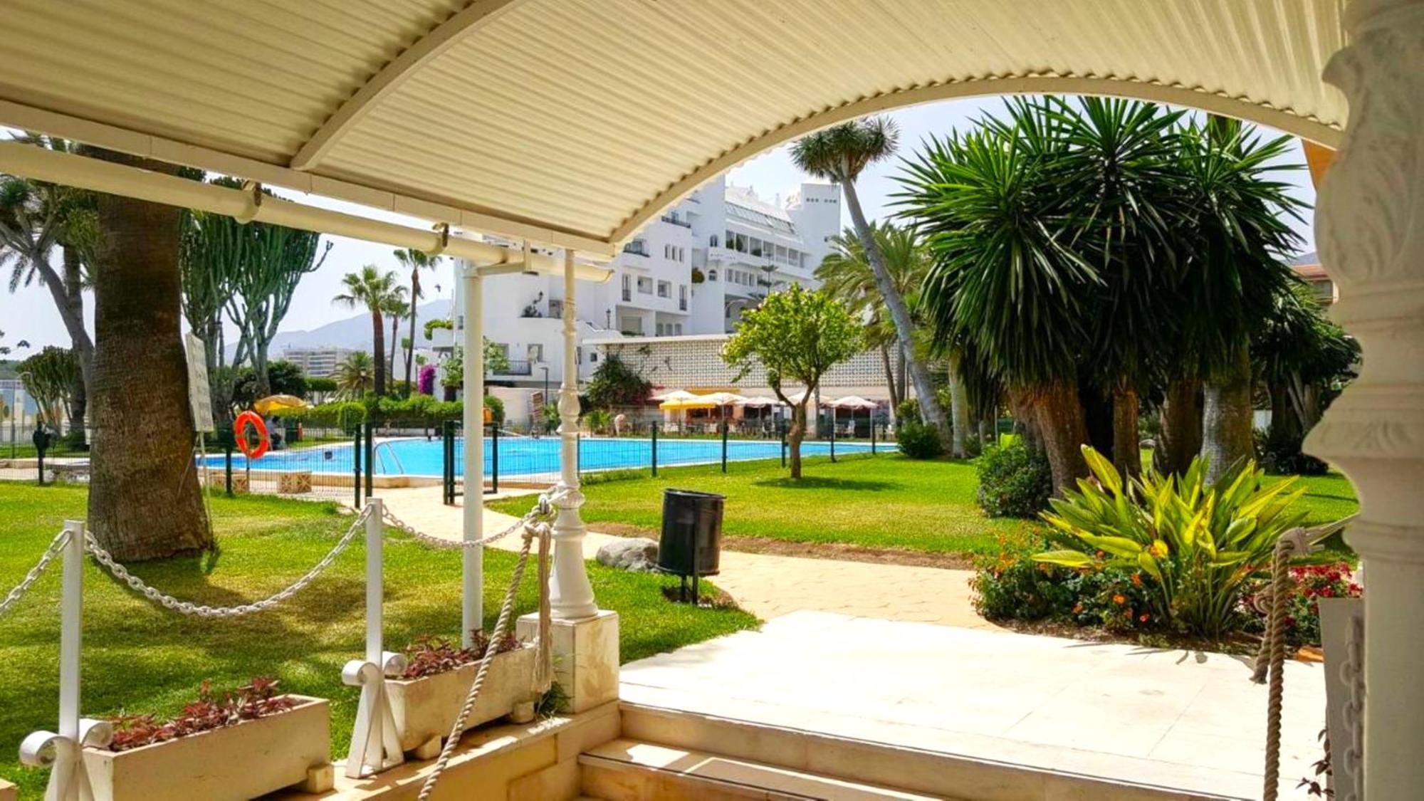 Santa Clara Modern & Exclusive Seafront Apartment トレモリノス エクステリア 写真