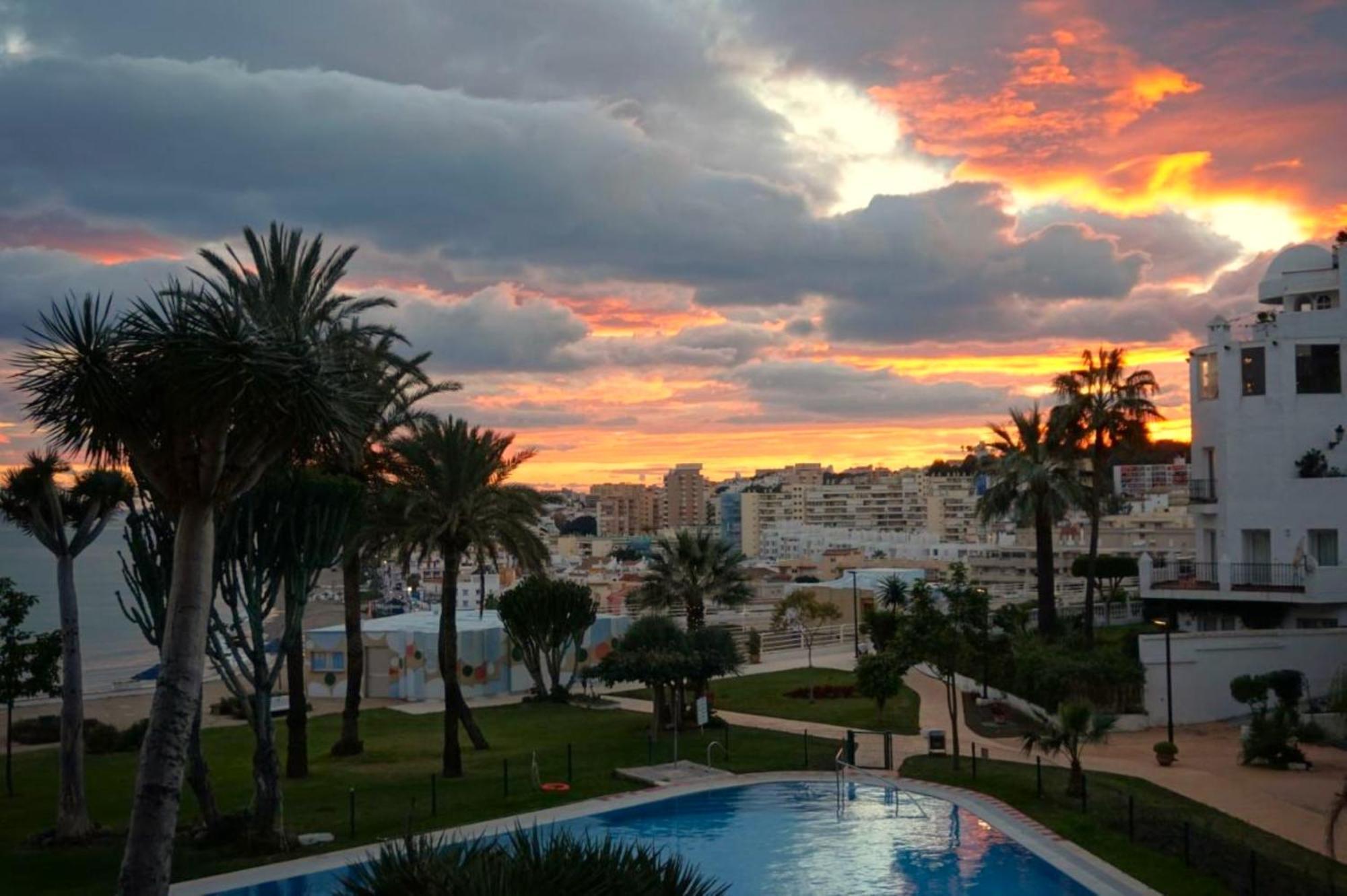Santa Clara Modern & Exclusive Seafront Apartment トレモリノス エクステリア 写真