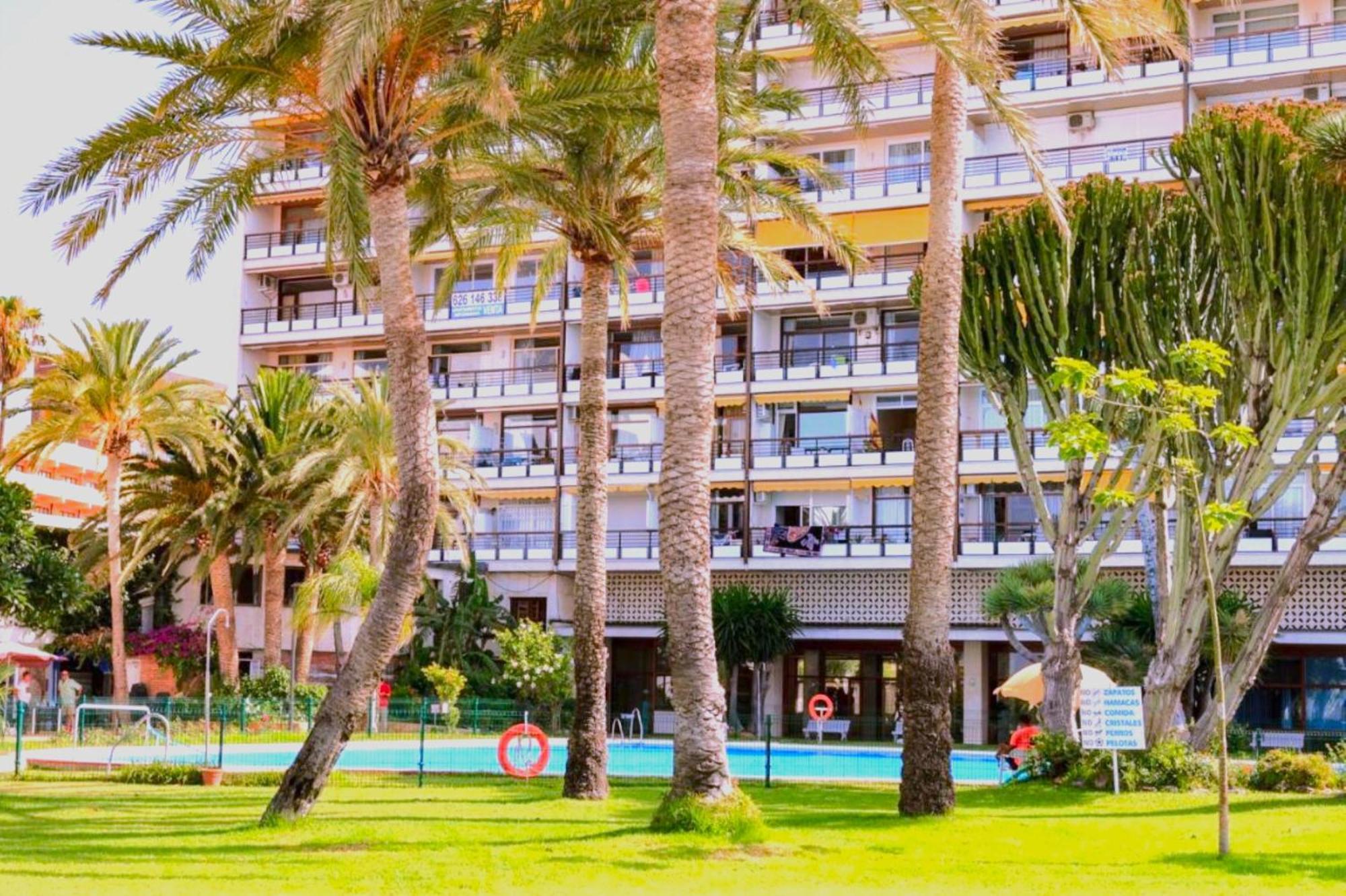 Santa Clara Modern & Exclusive Seafront Apartment トレモリノス エクステリア 写真